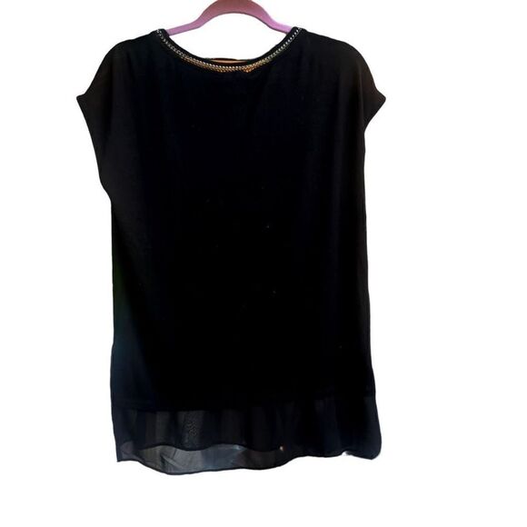 Rose & olive black top with silver. Chain detail along the entire collar sheer t - Picture 16 of 16